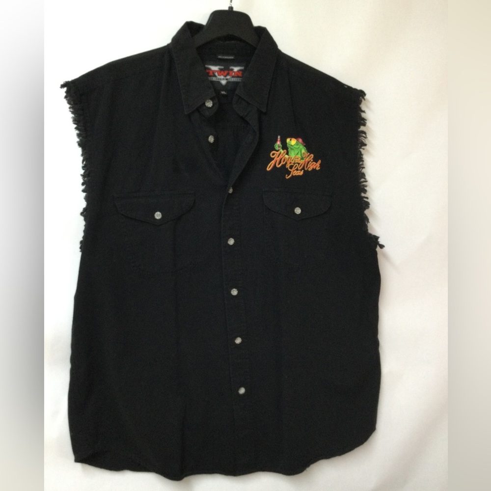 Vintage’Hogs on the High Seas’ shirt.   XL